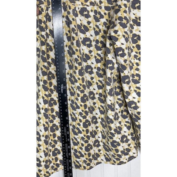 Cabi Providence Women’s Medium Button Up Shirt Jacket Animal Print Gray Yellow - Picture 8 of 9